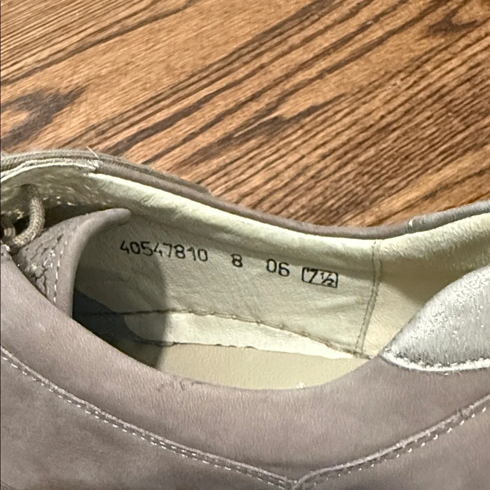Orthofeet‎ Women's Stylish Tan and Gray Flats